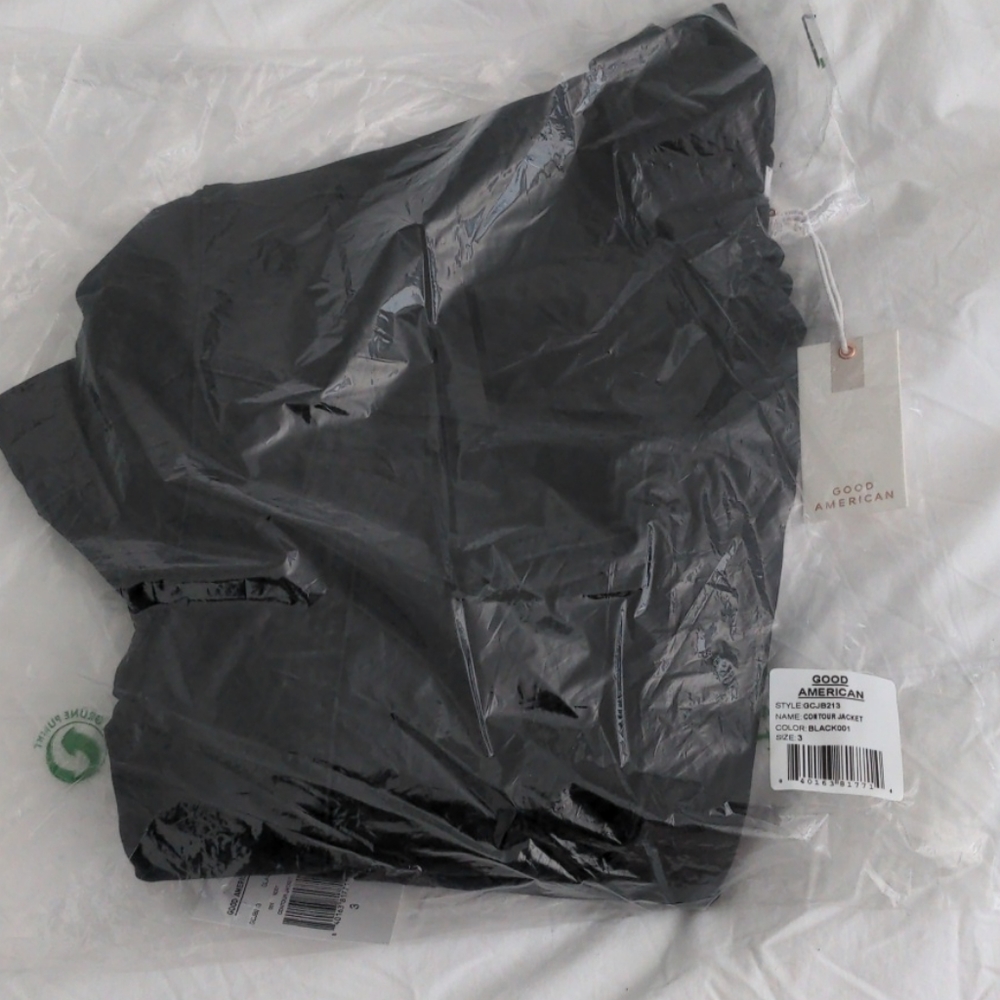 Good American Contour Denim Jacket - Black